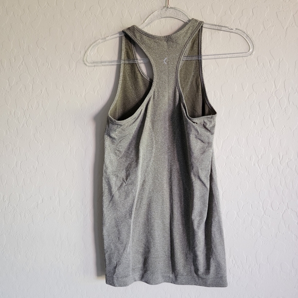 ⭐4/$20 Zyia Seamless Tank Top Small - Picture 4 of 8
